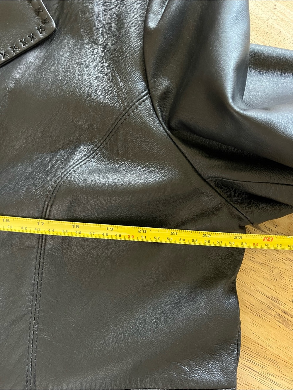 Beautiful Stitching Detail Black Leather Button Blazer Style Jacket - Picture 8 of 11